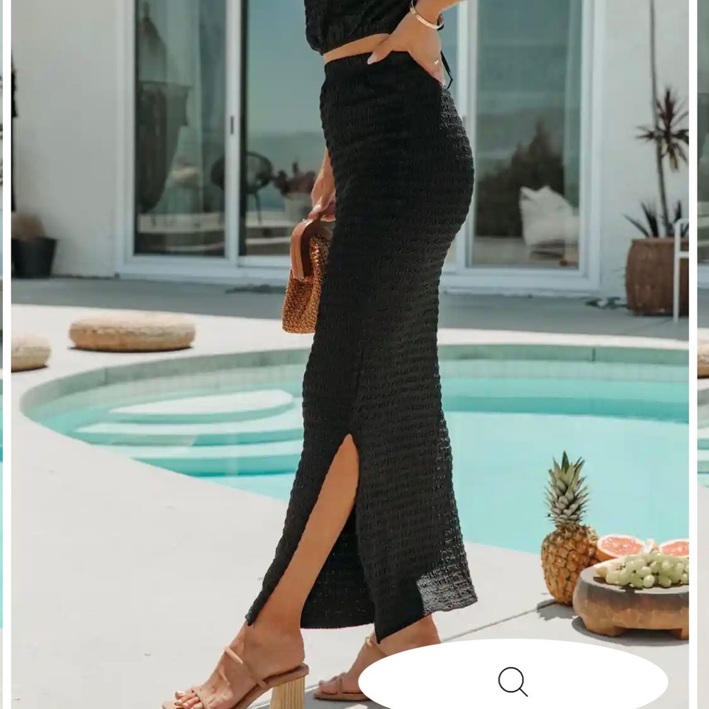 Vici JoJo Textured Midi Skirt- black, small, BRAND NEW